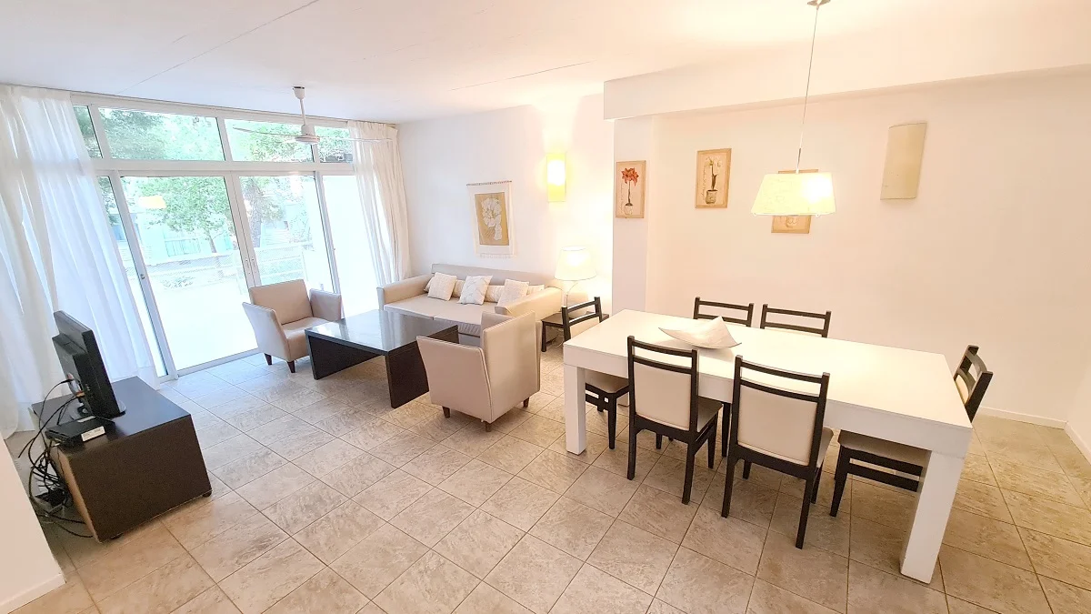 Departamento 1B, living y comedor